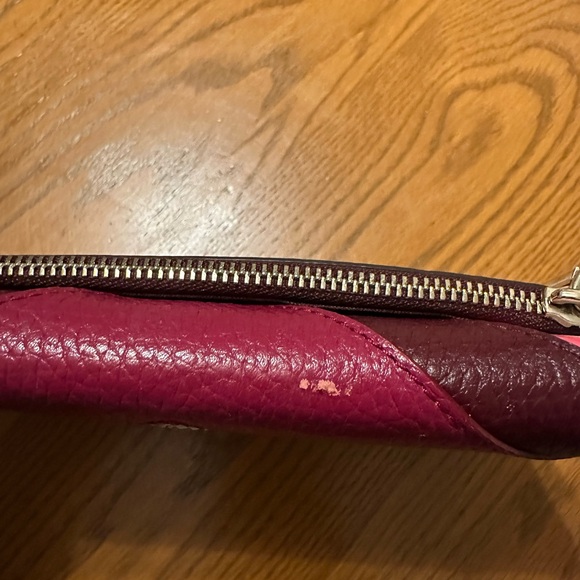 Kate Spade Chevron wristlet - Picture 8 of 13